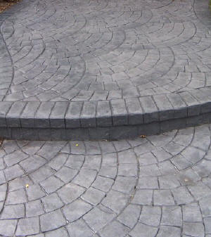 Stamped Concrete Walkway - 4" x 8" Slate Soldier Course 10' Radius