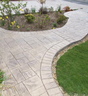 Stamped Concrete Driveway - Random Ashler Stone with 4" x 8" Slate Soldier Course 2' and 10' Radius